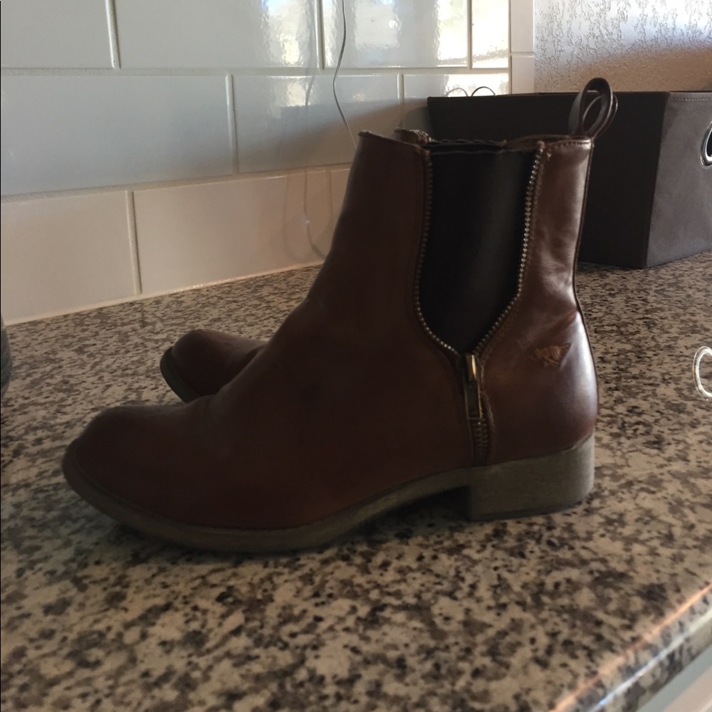 Rocket dog boots