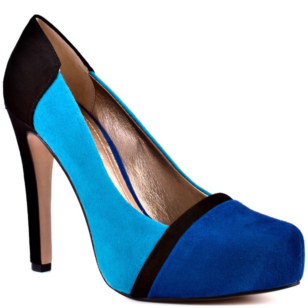 BCBGeneration Azul and Black Perries
