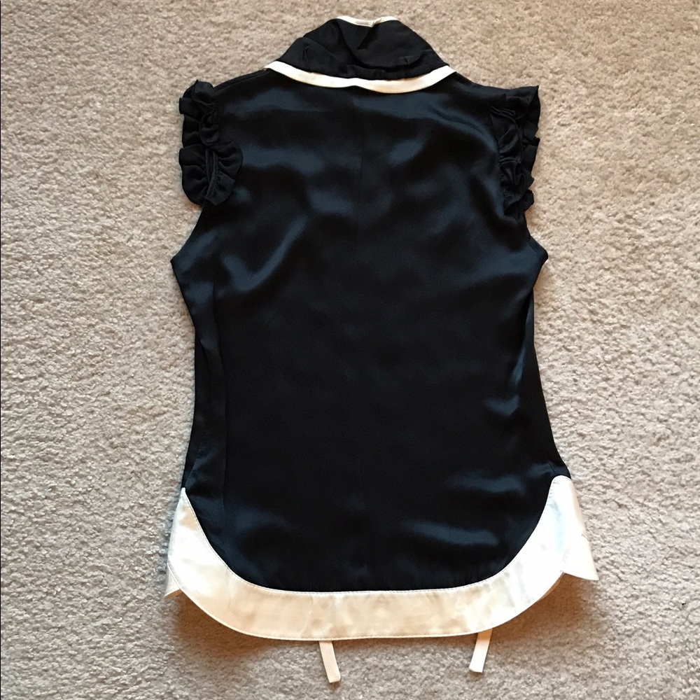 New woman's Omorika blouse. - Picture 4 of 7