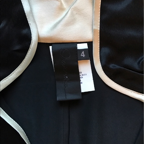 New woman's Omorika blouse. - Picture 5 of 7