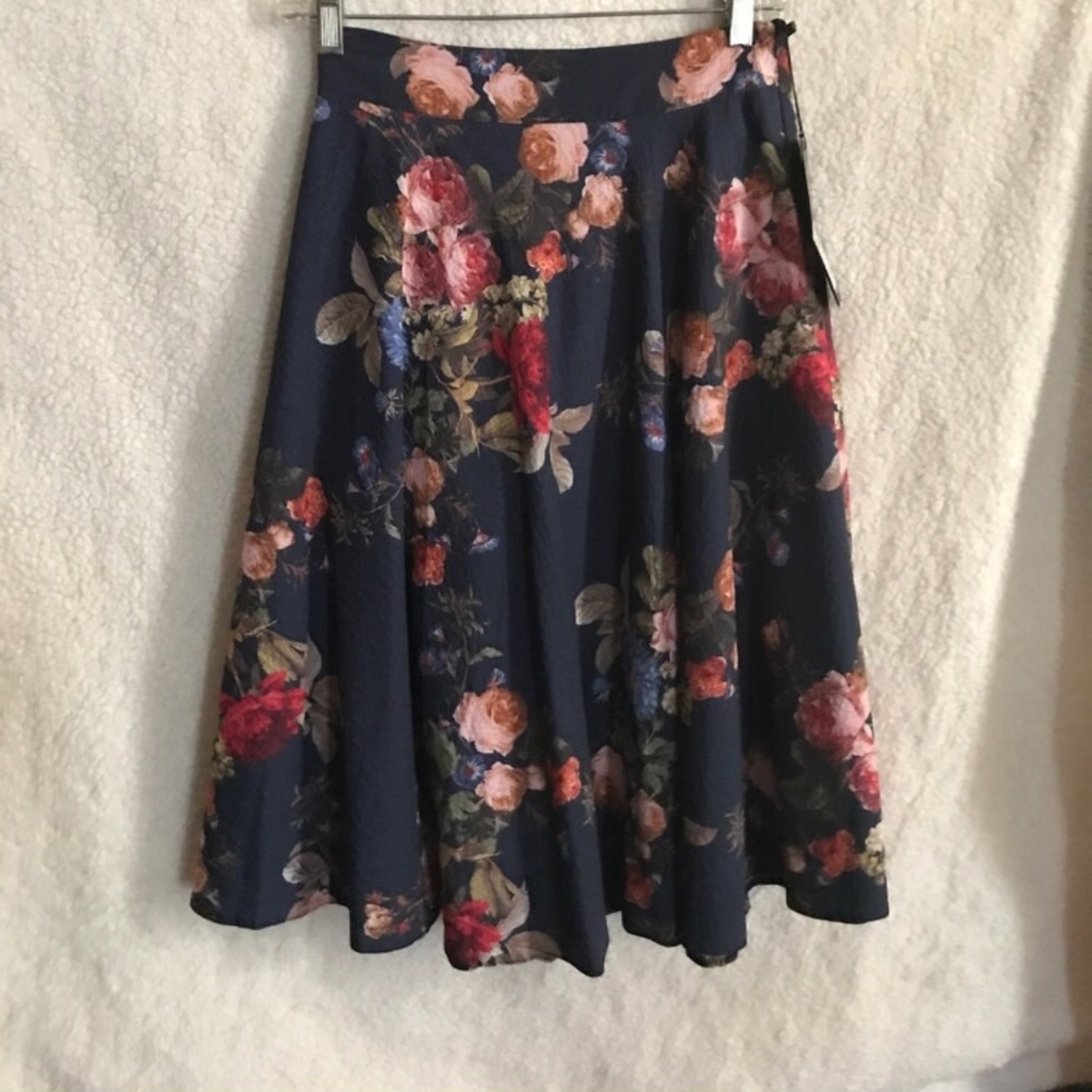 Flower print skirt