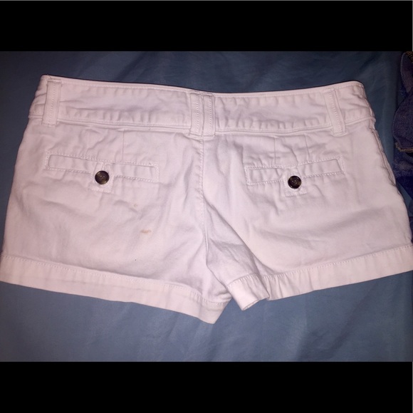 Red Camel white shorts - Picture 2 of 3