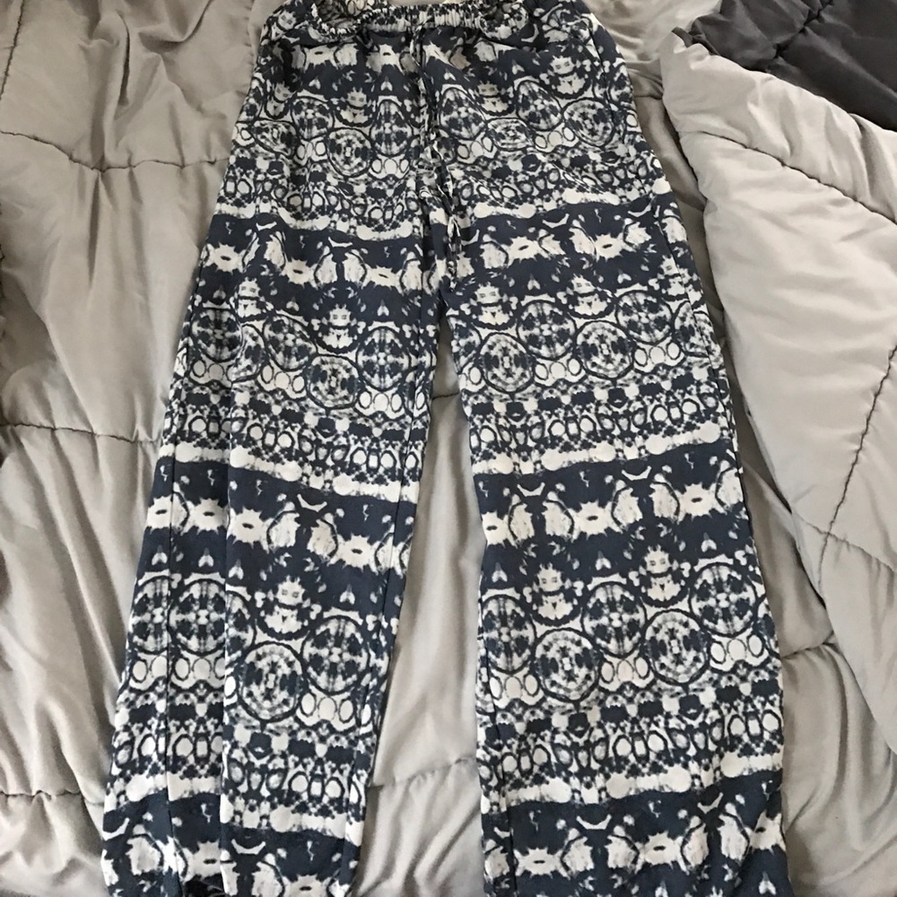 Bell bottom like pants.