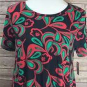 Nwt  lularoe medium Carly black background