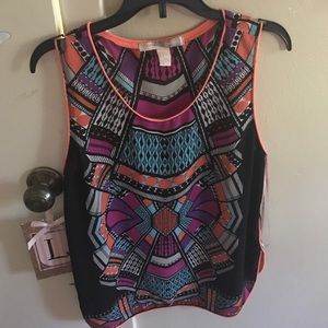 patterned tank.