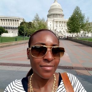 Meet your Posher, Melissa