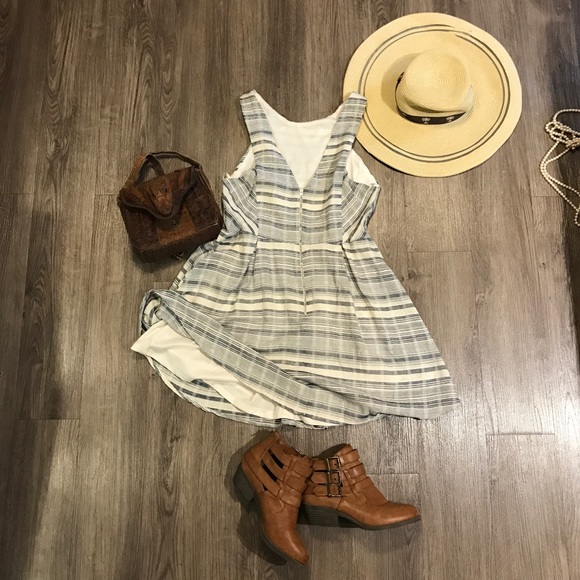 One Clothing summer dress - Picture 2 of 6