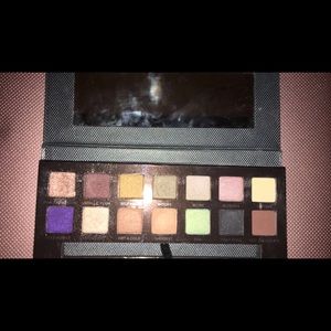Anastasia Beverly Hills eyeshadow pallet
