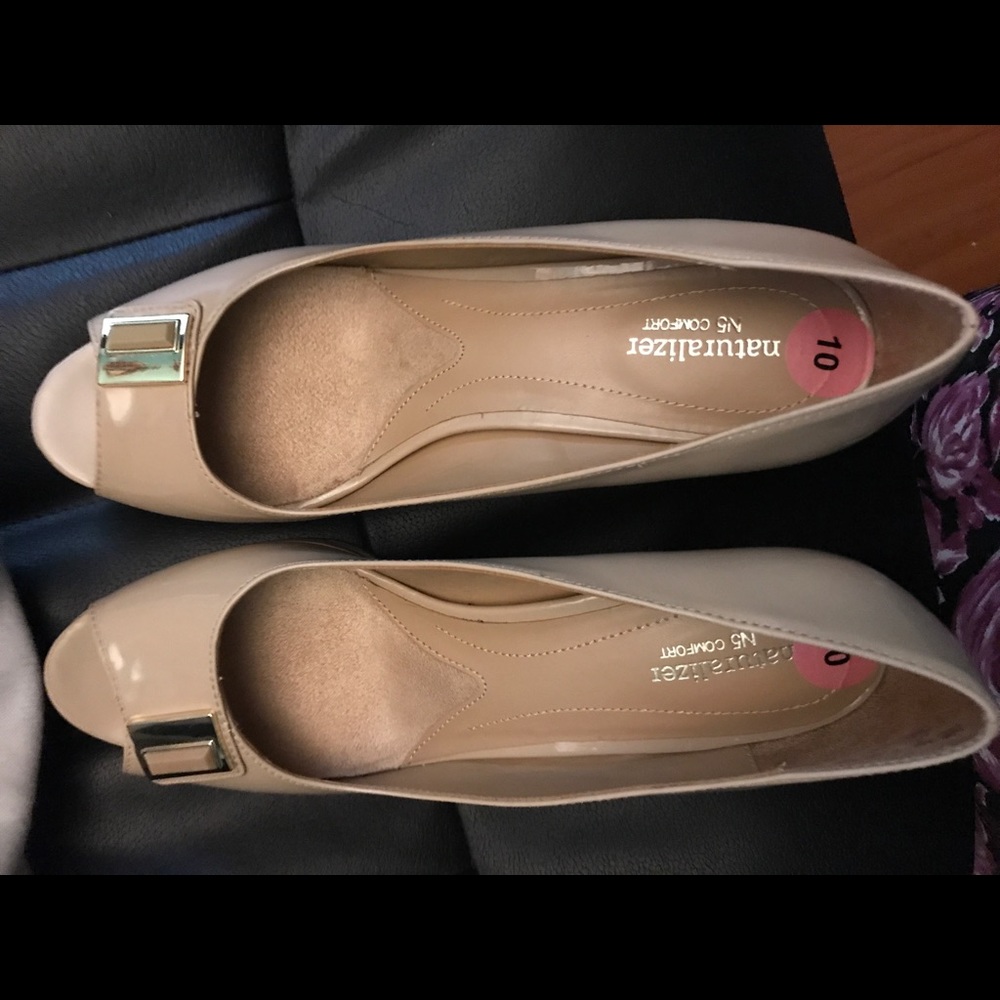 New Naturalizer shoes JUST REDUCED