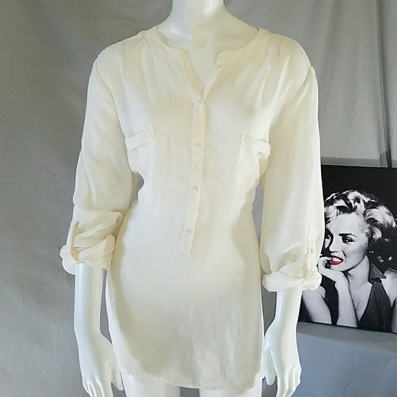 LOFT Tops - Semi Sheer flowing top