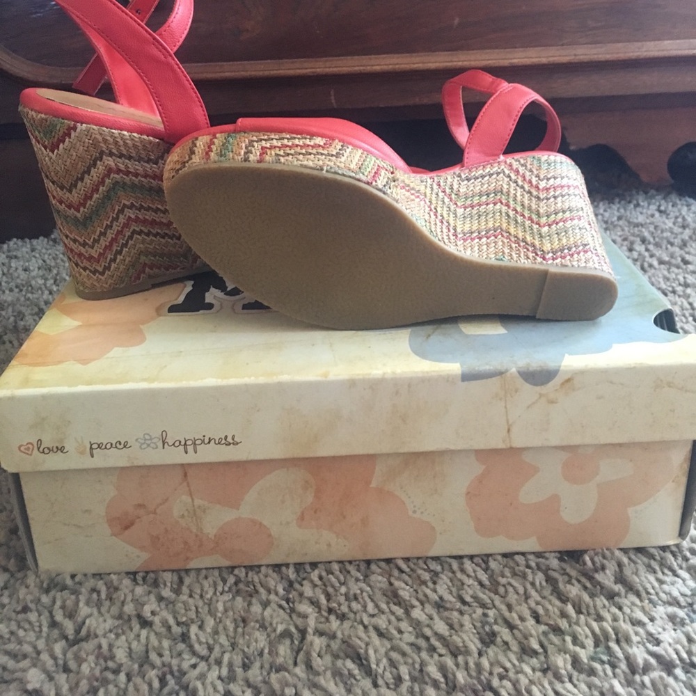 Wedges - Picture 2 of 4