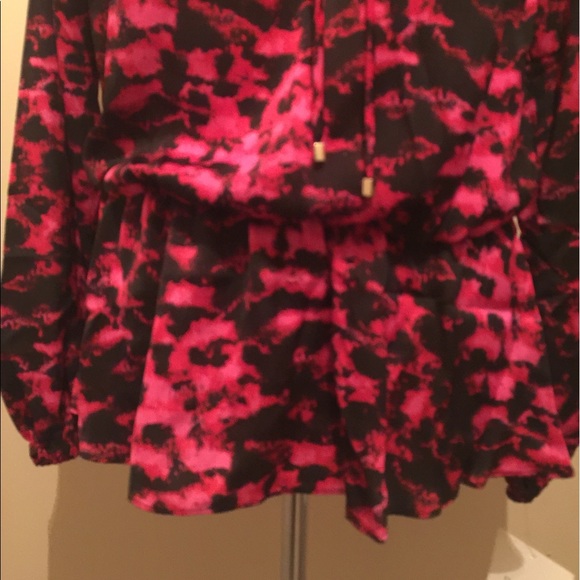 Ellen Tracy leopard printed top - Picture 2 of 6