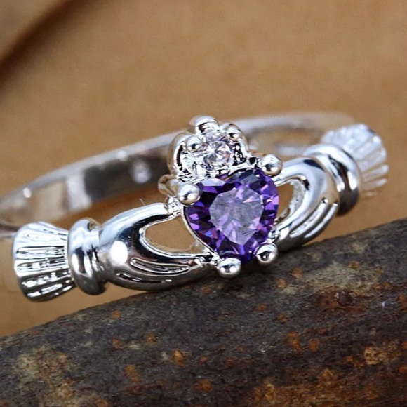 Amethyst Silver Ring - Picture 4 of 4
