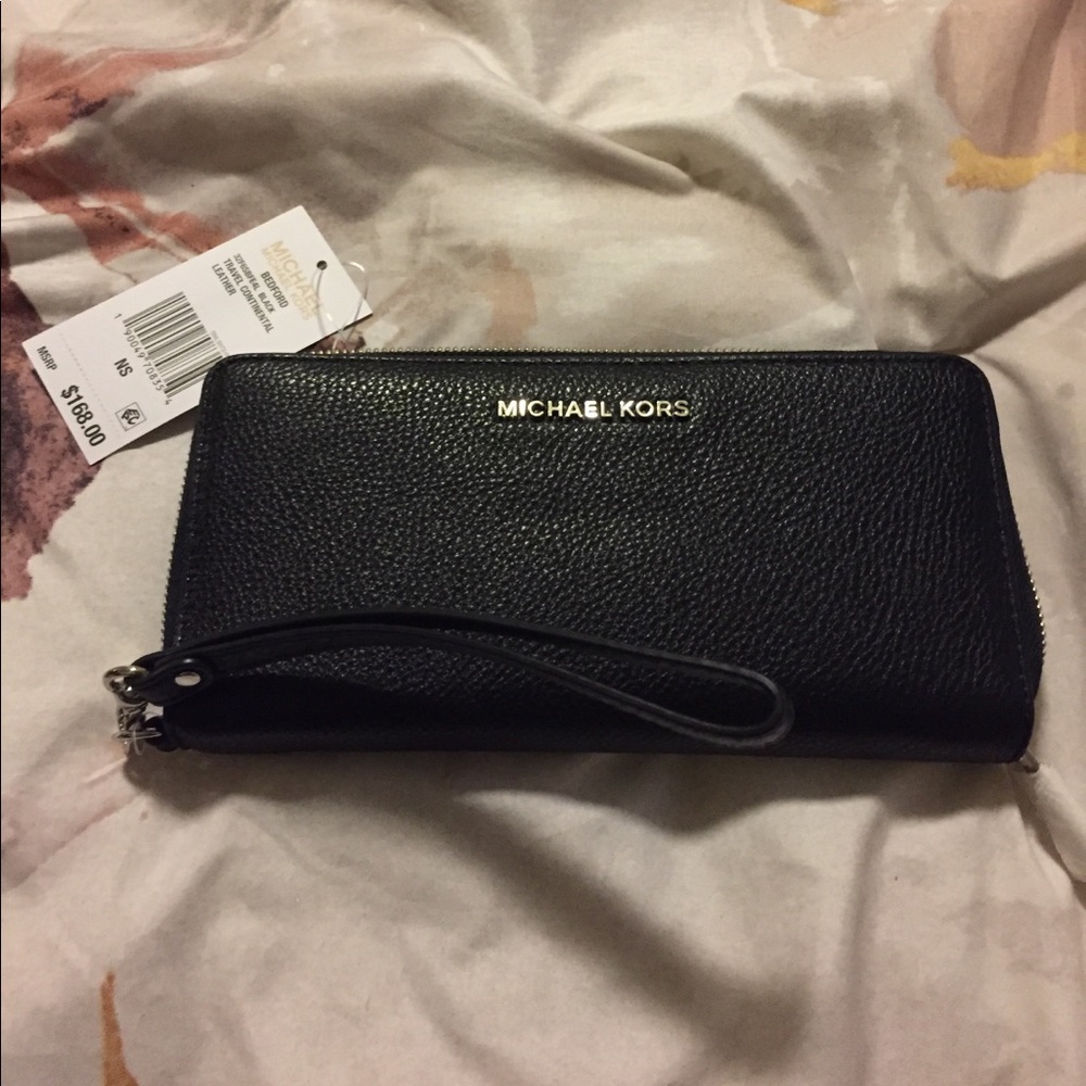 Black Michael Kors continental wallet