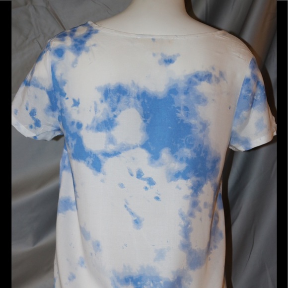 Blue&White Tie-Dye Shirt - Picture 2 of 4