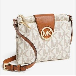 Michael Kors Cross Body Bag
