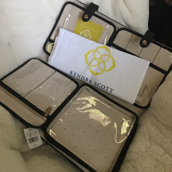 Kendra Scott Bags Kendra Scott Black Jewelry Travel Case Poshmark