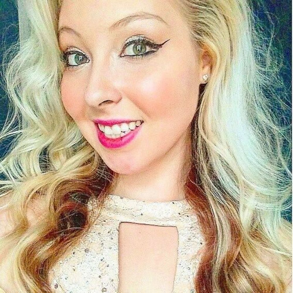 Meet your Posher, April