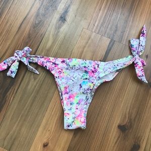 💥 FLASH SALE 💥VS super cheeky bathing suit