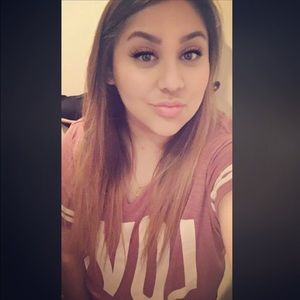Meet your Posher, Daniela