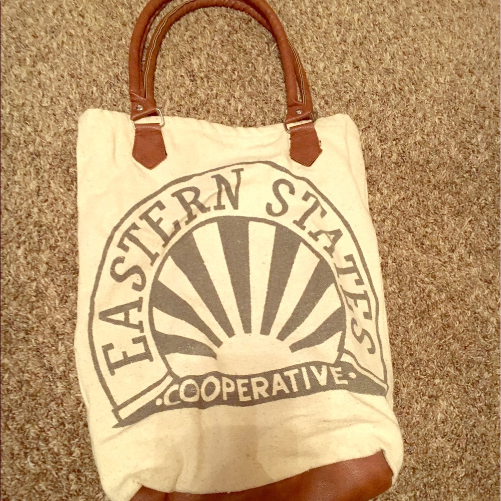 Feed bag tote. New never been used. Smoke free.