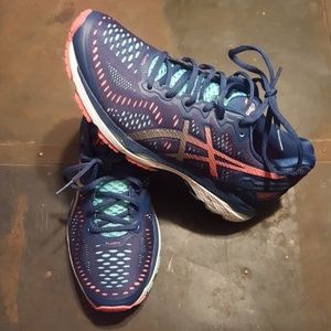 ****NEW**** Women's Asics Running Shoes