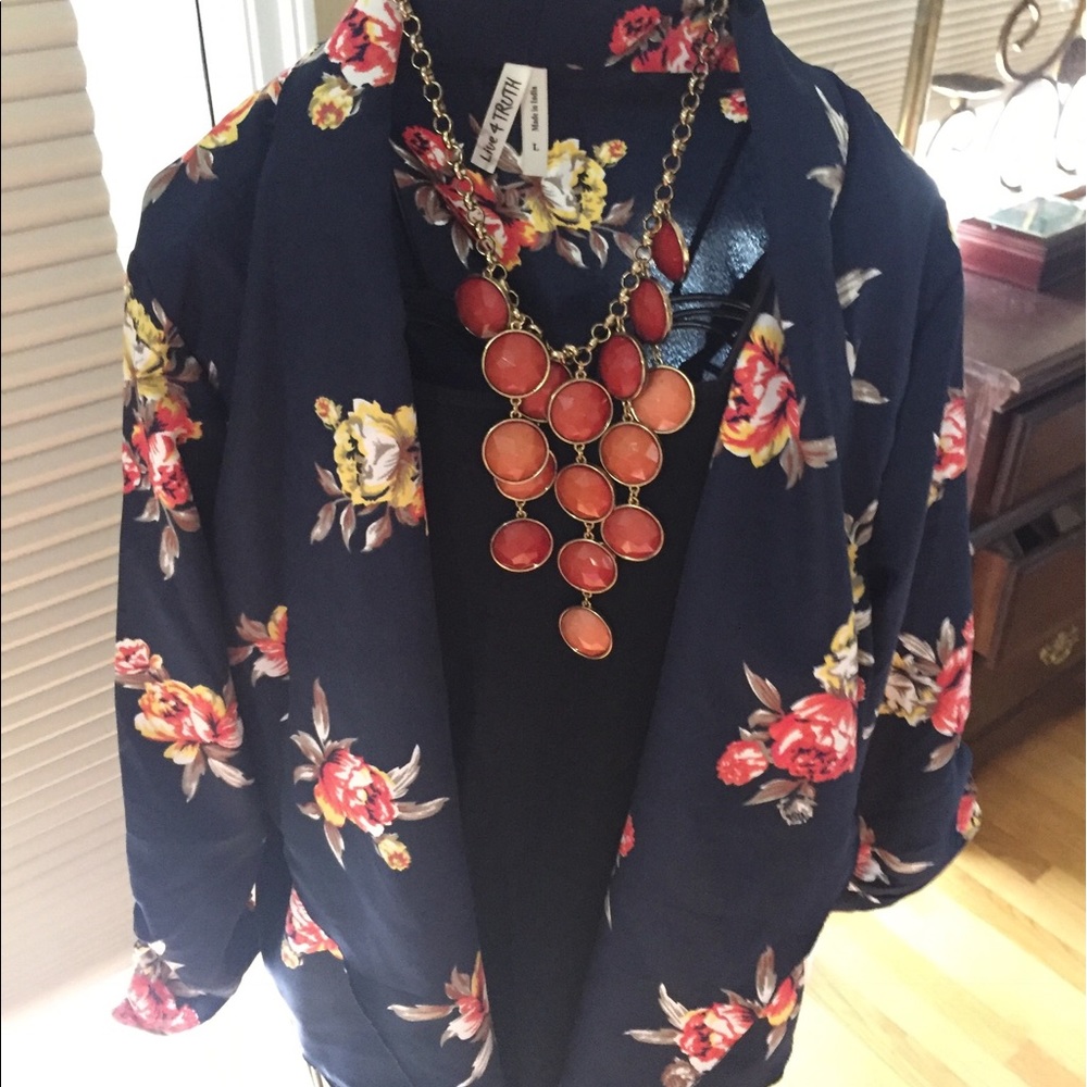 Kimono/blazer floral top