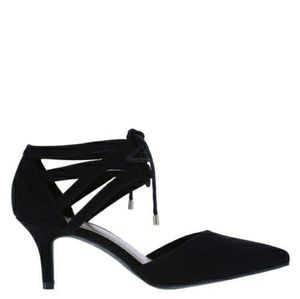 Women's Kwen Ghillie Black Pointed Low Heel