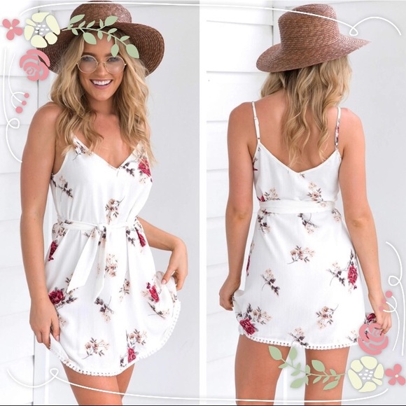 ✨ONE LEFT✨Floral Sheer Beach Summer Dress - Picture 3 of 6