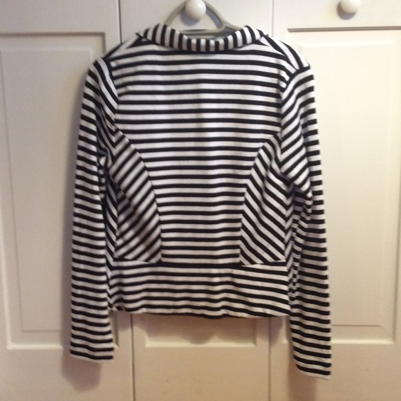 Blazer - Picture 2 of 3