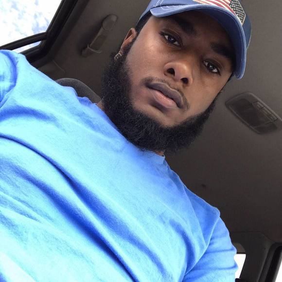 Meet your Posher, Quincy - Picture 1 of 1