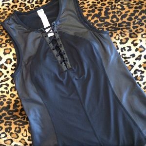 Fabletics lace detail tank two tone black with bra