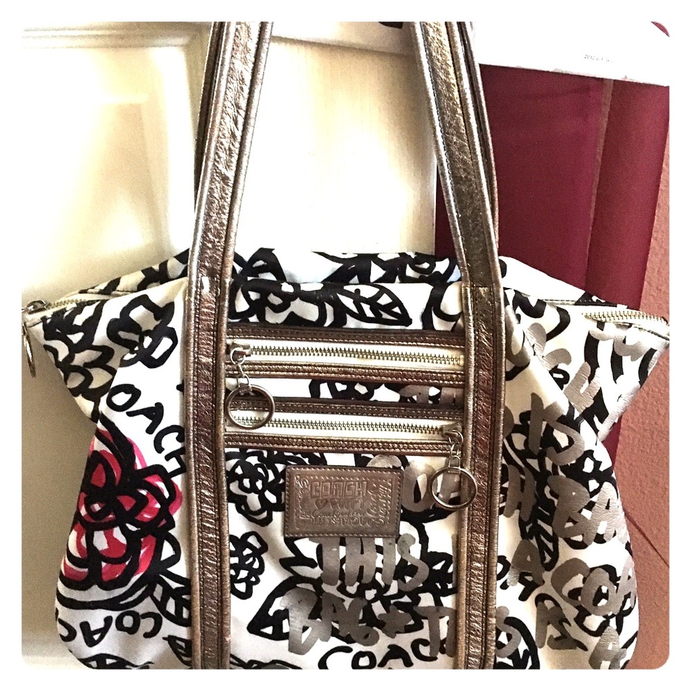 Coach Poppy graffiti handbag. Preowned