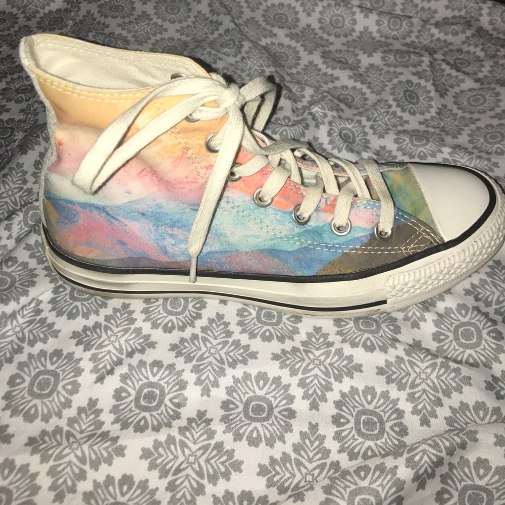 Pastel water color converse - Picture 2 of 3