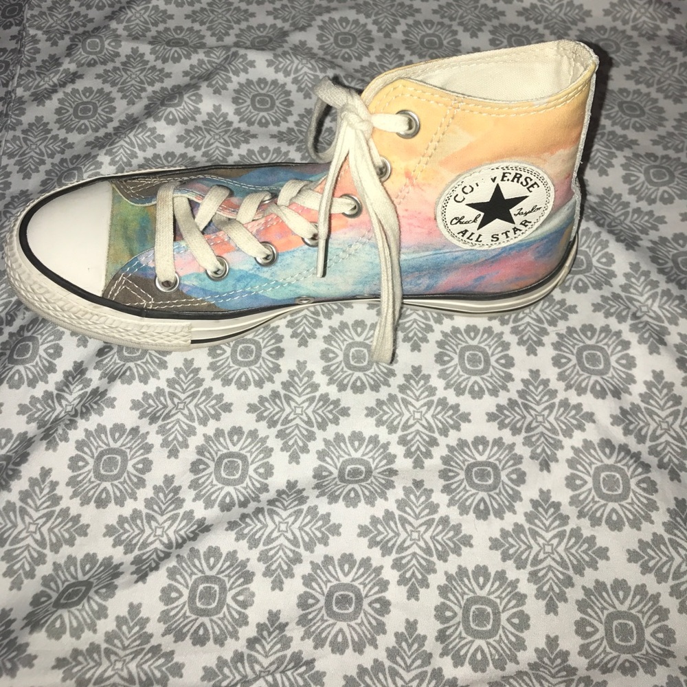 Pastel water color converse - Picture 3 of 3