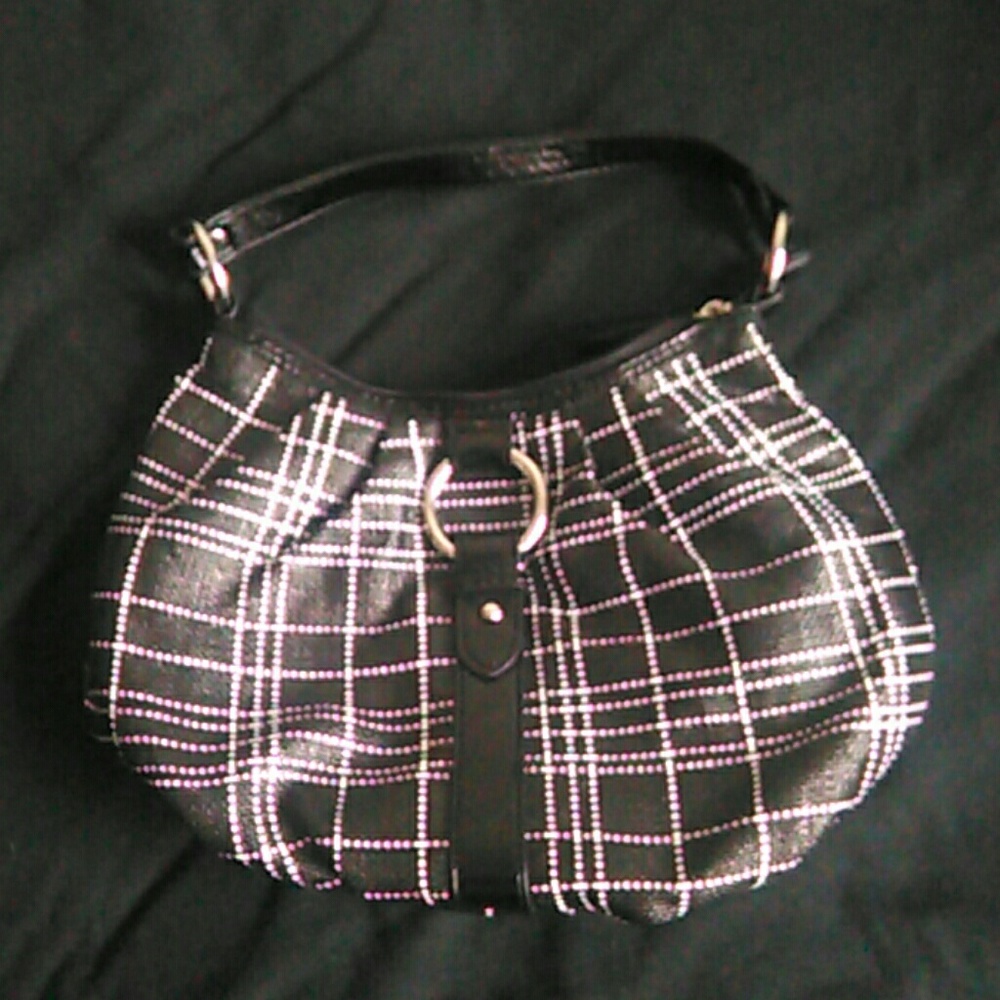 Relativity HOBO Purse Handbag (Black & White)