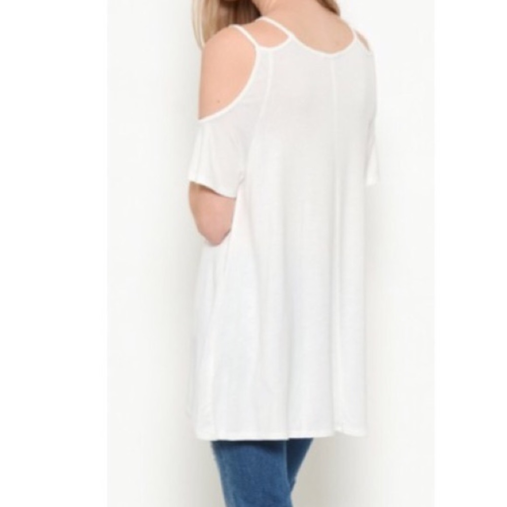 ✨LAST ONE ✨Cold shoulder tunic top - Picture 2 of 4