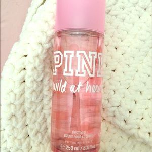PINK Wild at Heart Body Mist
