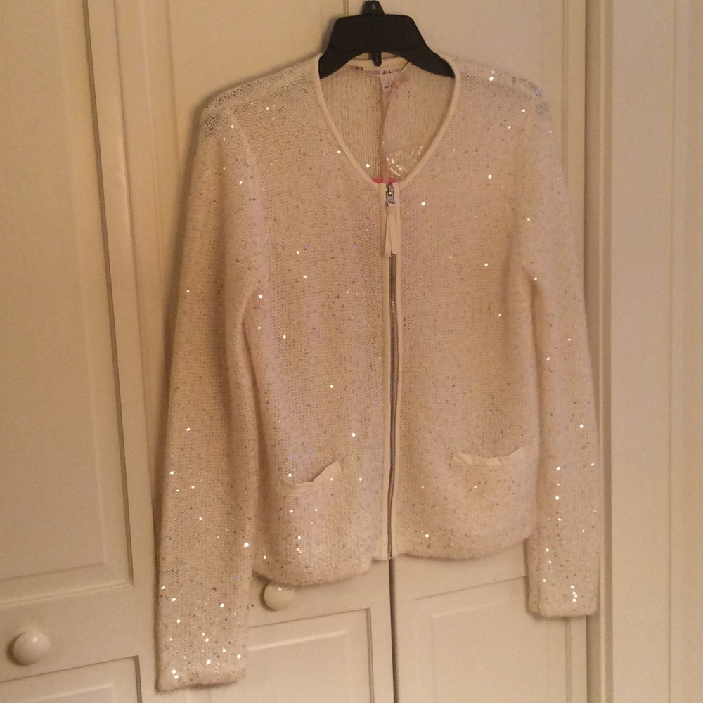Women's sweater