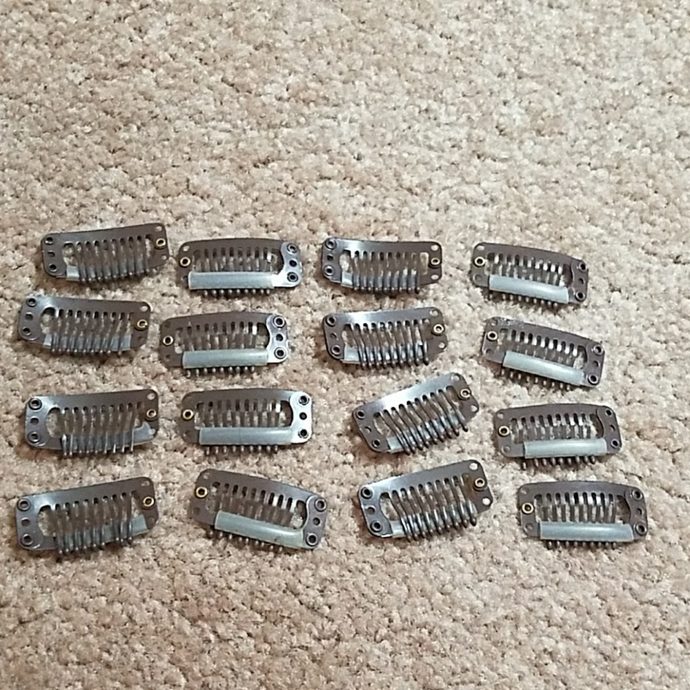 Large brown hair extention/wig clips