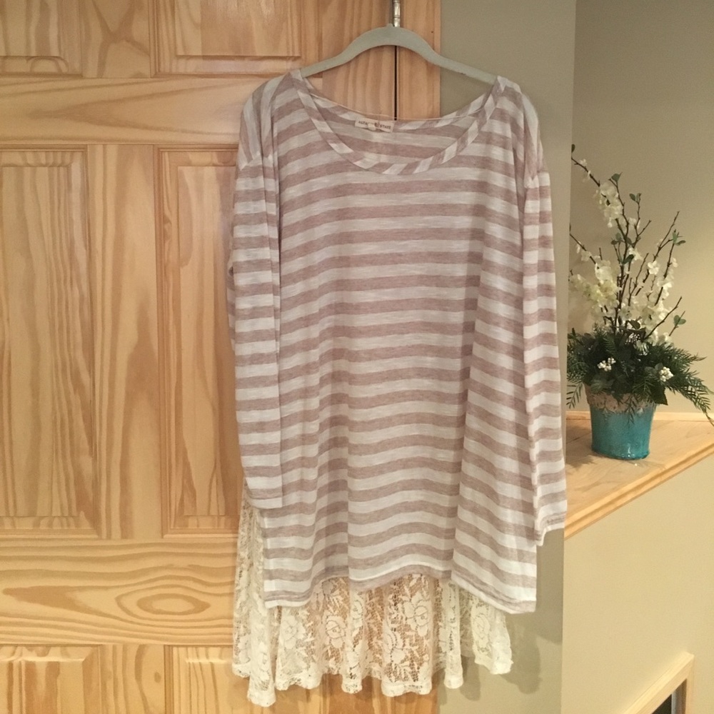 cute stripe w/lace top!