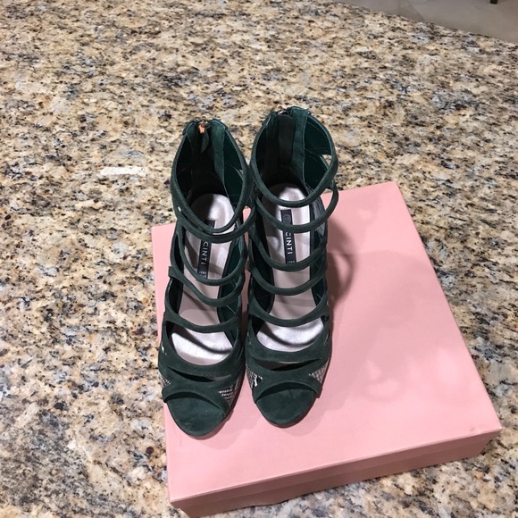 CINTI Italian Suede Snake print Bootie - Picture 5 of 6