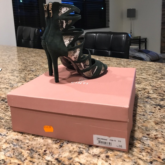 CINTI Italian Suede Snake print Bootie - Picture 6 of 6