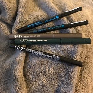 Lot of eyeliner