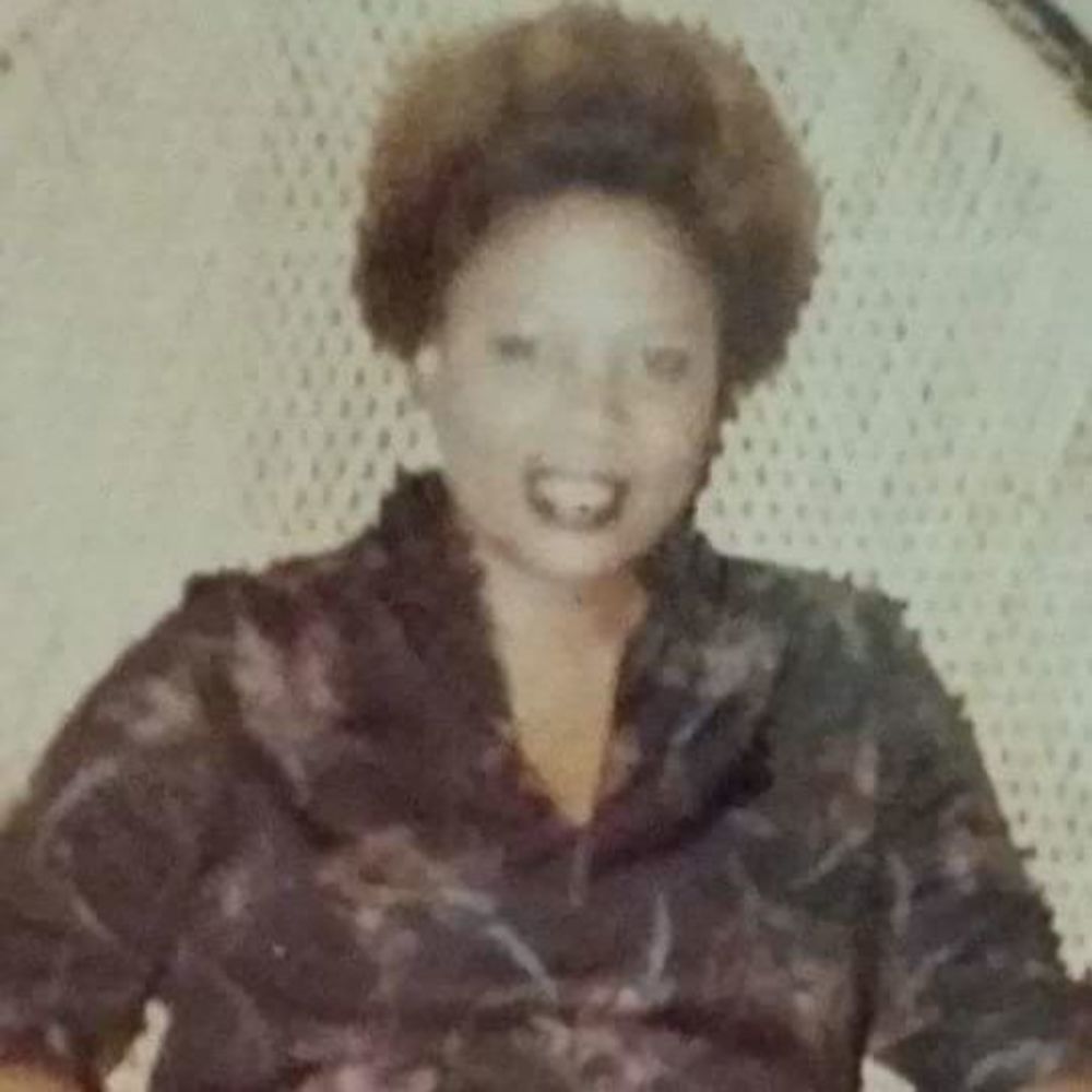 Meet your Posher, Carolyn