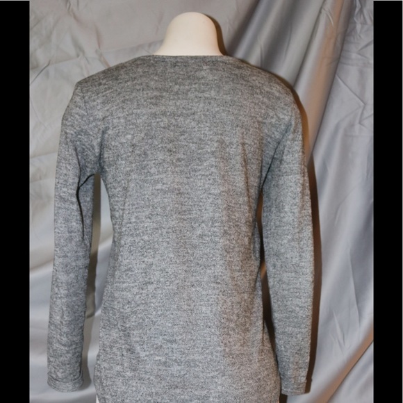 Grey Long Sleeve - Picture 3 of 4
