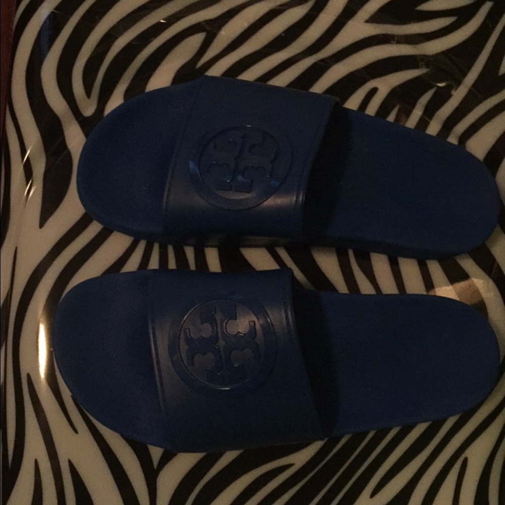 Tory Burch slides size 8