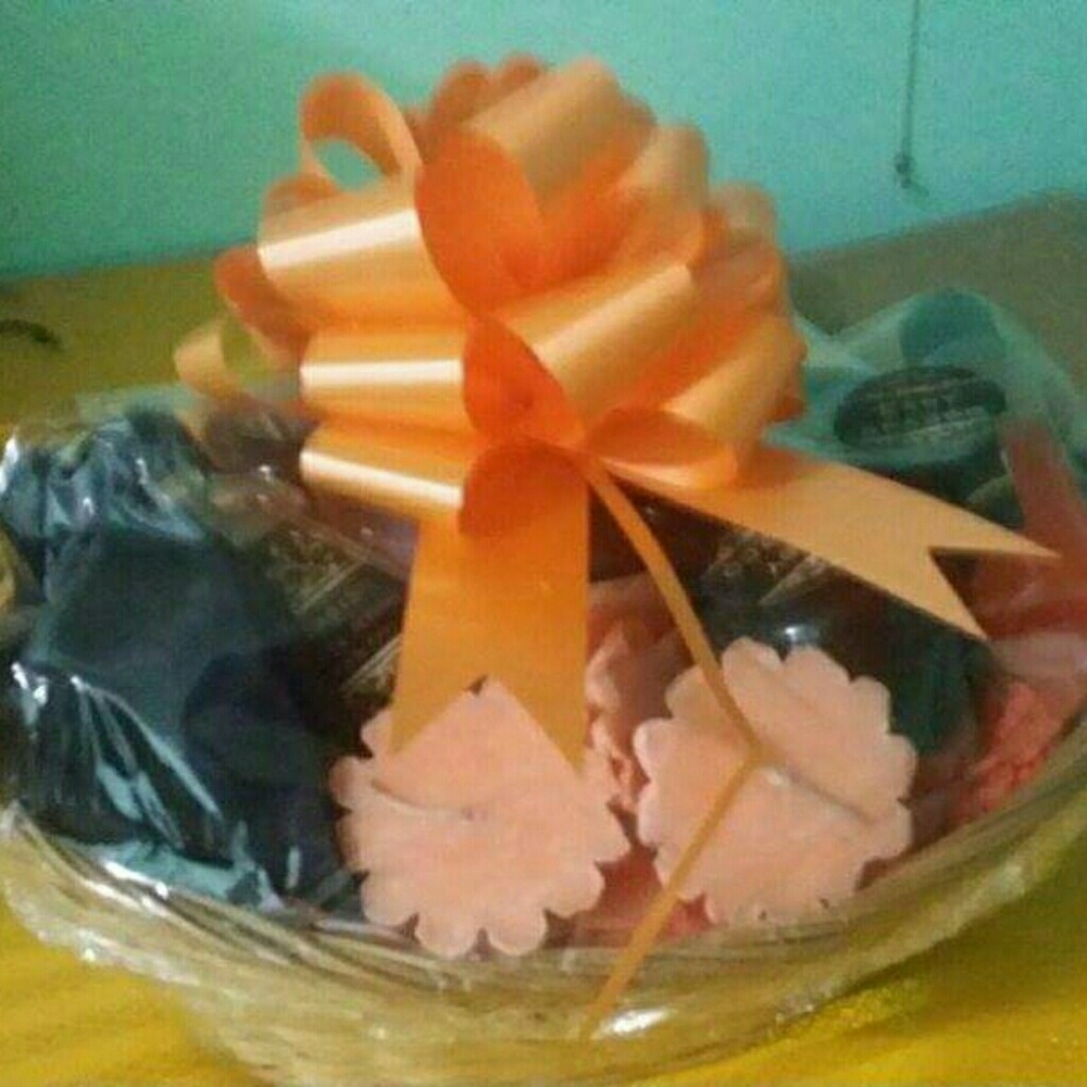 All natural spa and body gift baskets