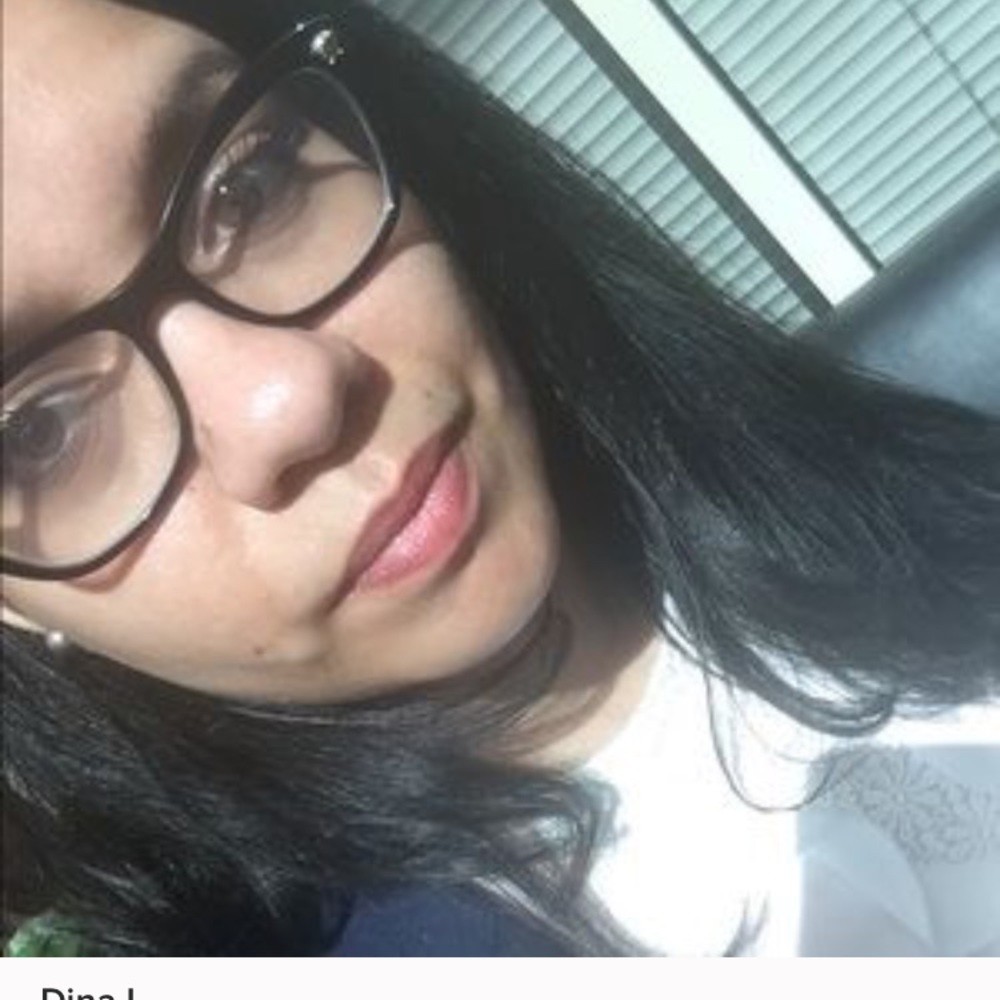 Meet your Posher, Dina