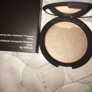 BECCA OPAL HIGHLIGHT